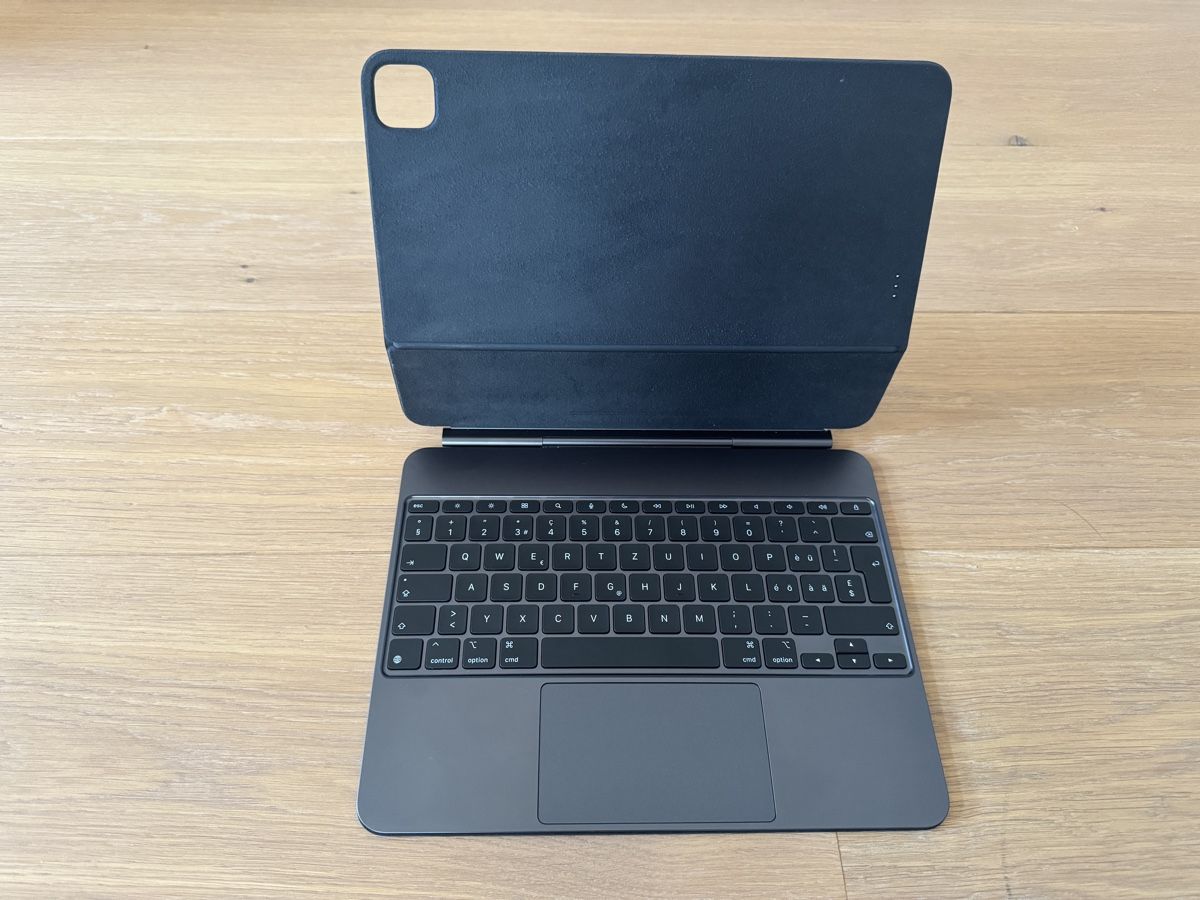 Apple Claviers: Apple Magic Keyboard iPad Pro 13" – D'occasion à Oftringen par Monie4life 2