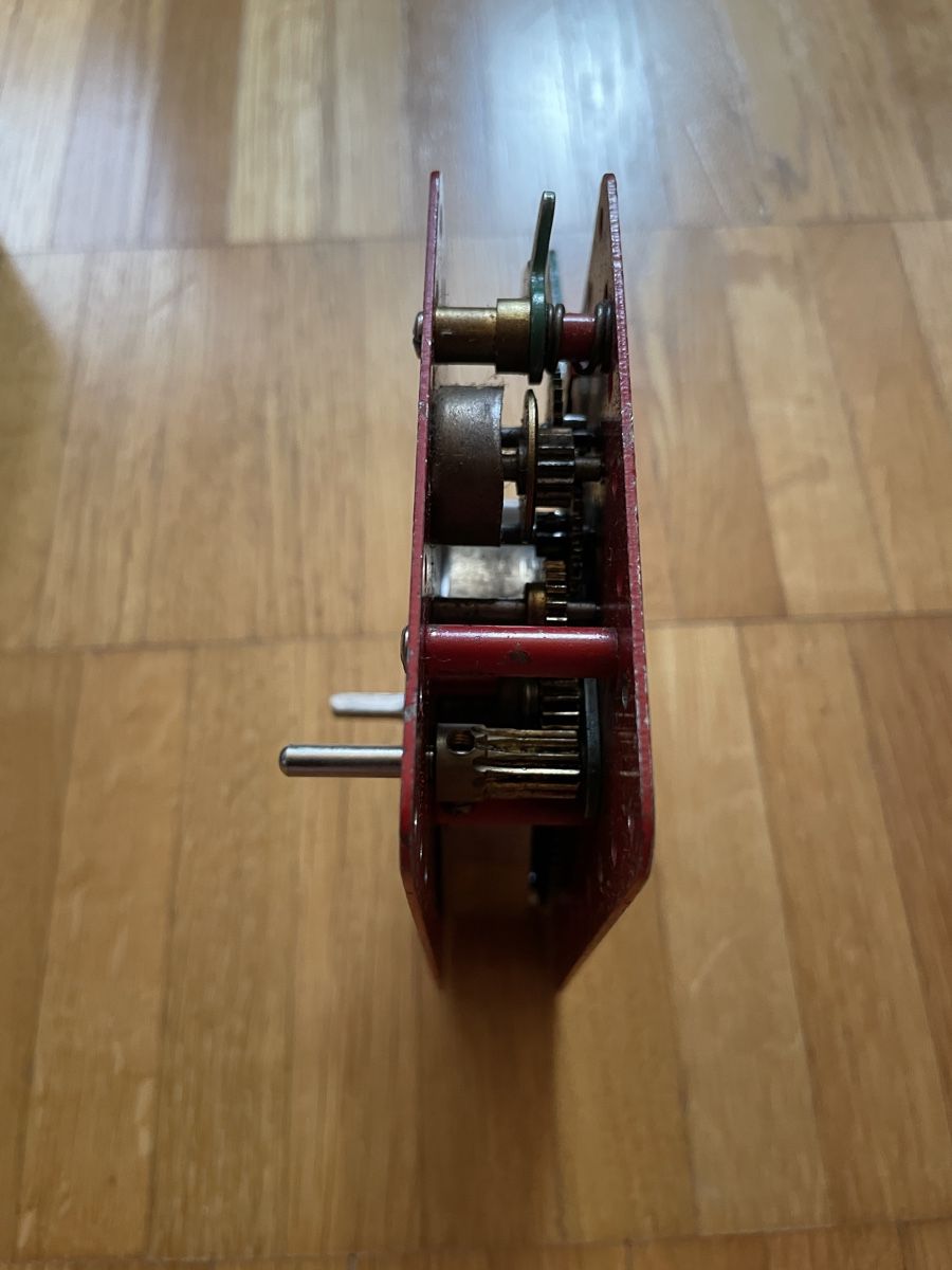 Meccano Spielzeuge: Meccano Federmotor No. 2 – Gebraucht aus Davos Monstein von pendragon79 2