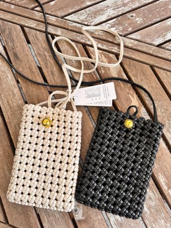 Zwei kleine Taschen für das Handy