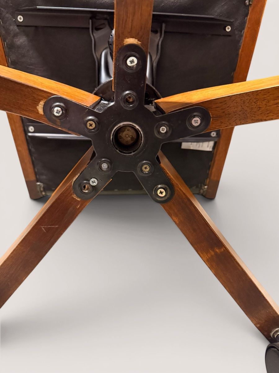 Sedie: Fauteuil de bureau Chesterfield cuir vert pivotant – Usato da Vessy venduto da _Callidus_ 5
