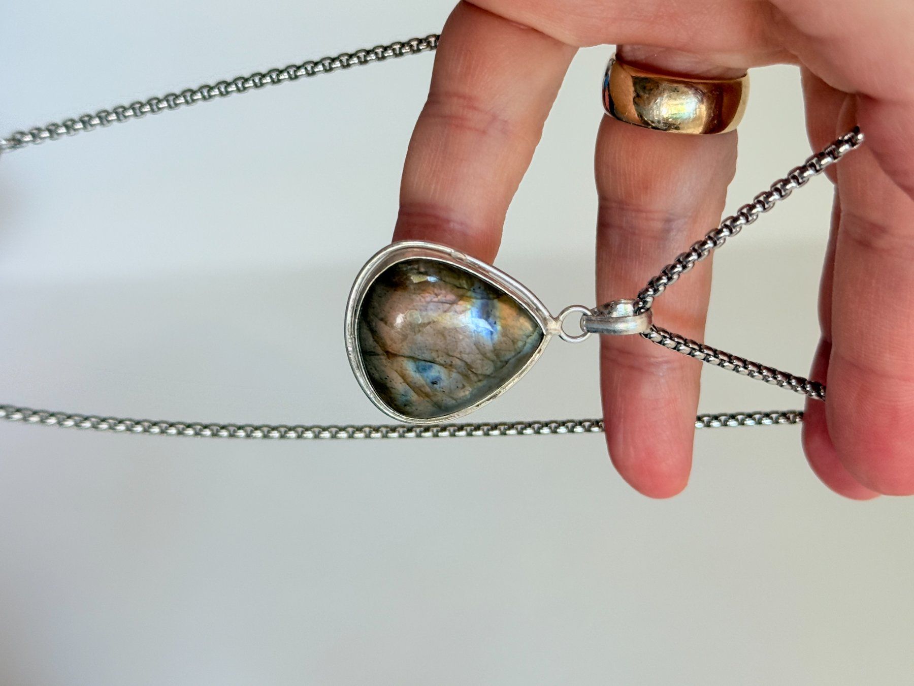 Catenine: Collier Labradorite - Élégance Naturelle ✨ – Nuovo e nell'imballaggio originale da Genève venduto da AWWA 4