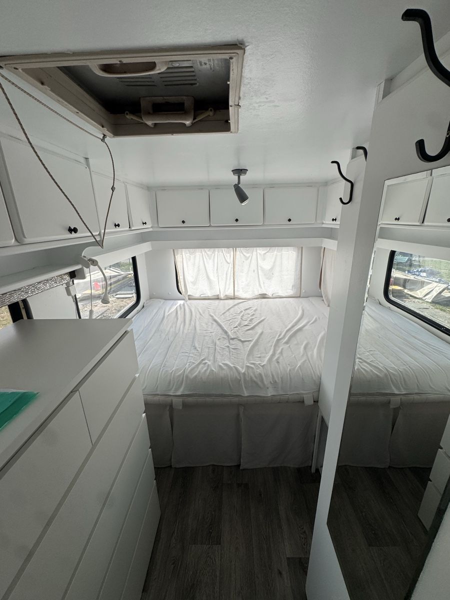 Knaus Camping Fahrzeuge: Caravane Knaus  – Gebraucht aus Leysin von sas_dl7k 5