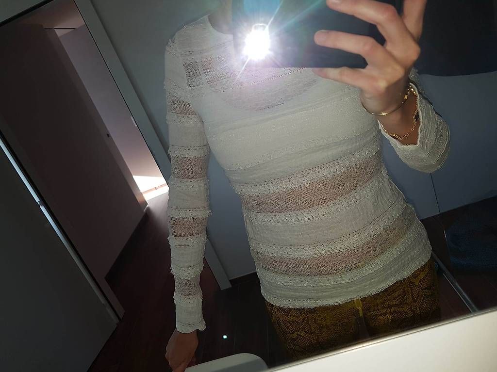Top: Top longues manches BCBGMAXAZRIA – Usato da St-Sulpice VD venduto da juhdu 4