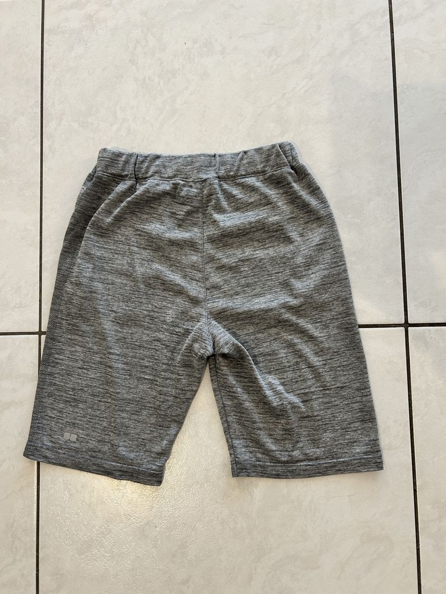 Adidas Lotti & Set di vestiti: Sportkleider set Gr.120-130 – Usato da Emmenbrücke venduto da LuTi80 4