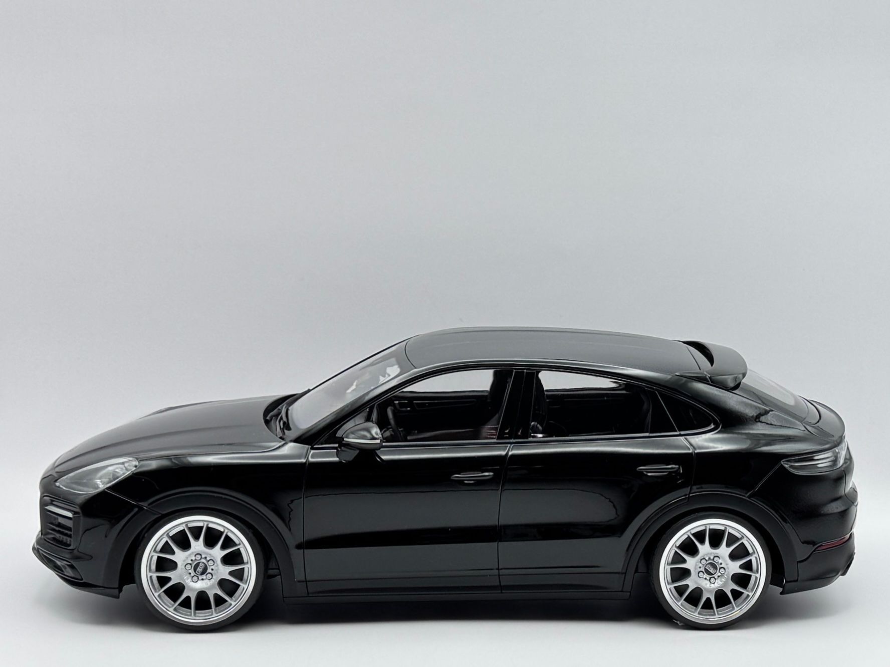 Norev Modellautos: 1:18 Porsche Cayenne S Norev BBS Tuning – Neu (gemäss Beschreibung) aus Baar von Cai 1