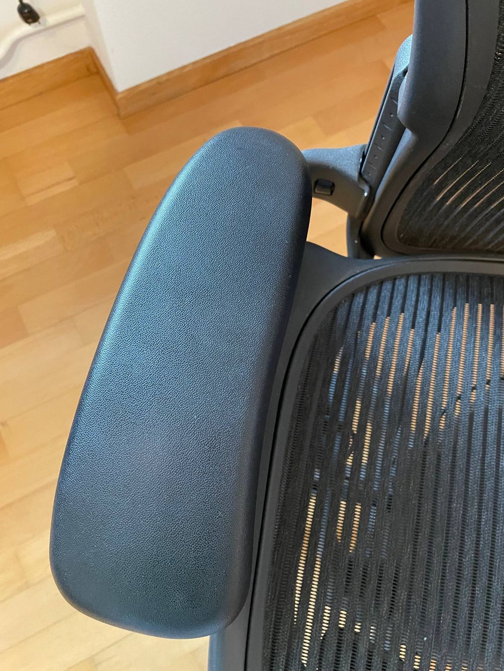 Herman Miller Sedie: Herman Aeron Classic - Size B - Fully loaded – Usato da Zuchwil venduto da Xfiliep 4