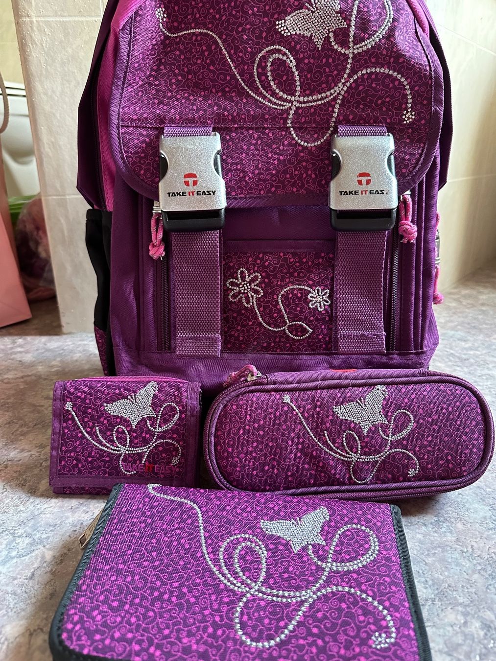 Borse & Zaini: Take it easy Schulrucksack/-koffer im Set – Usato da Riedt b. Erlen venduto da sina.aline