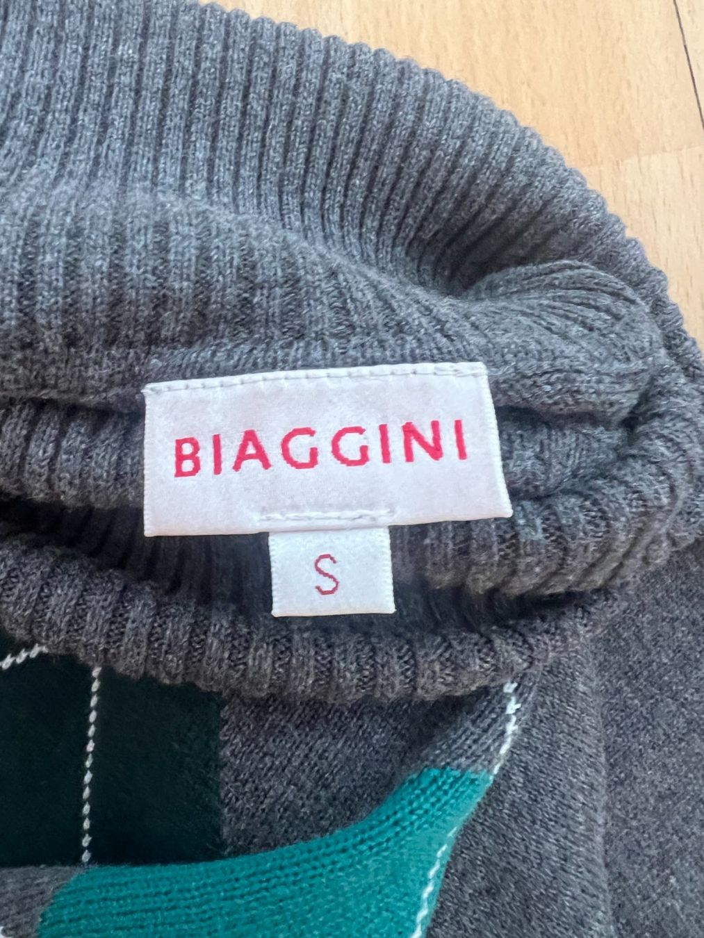 Maglioni & Felpe: BIAGGINI Rollkragenpullover Gr. S, Grau/Grün – Usato da Worb venduto da farben20zauber 1