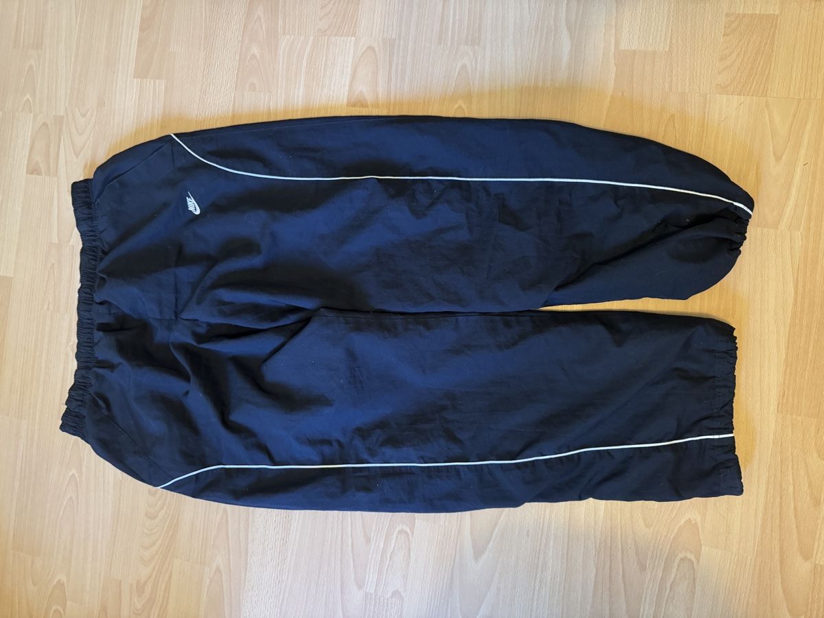 Nike Pantaloni: Nike Sporthose / Jogginghose baggy – Usato da Bern venduto da pablito01 5
