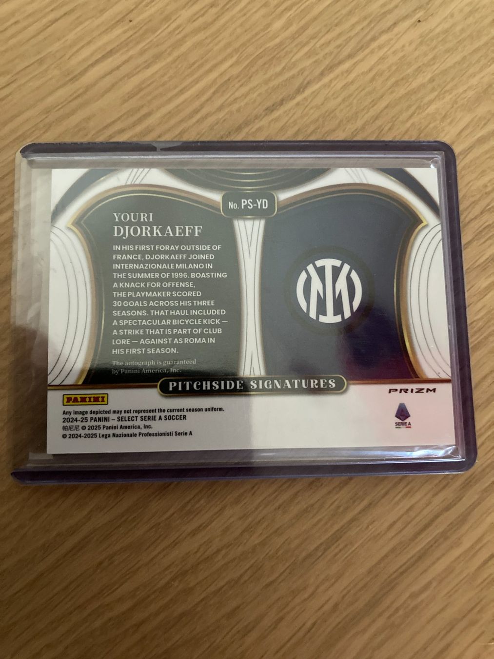 Panini Cartes à collectionner: Panini Select Serie A 2024-2025 - Youri Djoarkaeff Auto – Neuf (Voir description) à La Tour-de-Peilz par Tyalos_Cards 1