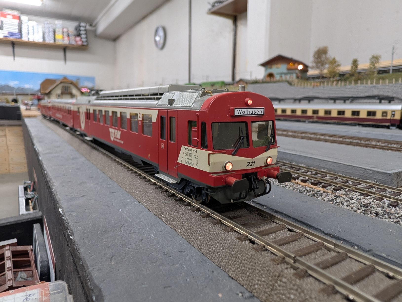EMB Modellini di ferrovie: EMB RBDe 566 RM DC Digital 3 teilig – Usato da Nods venduto da Dr-HAG