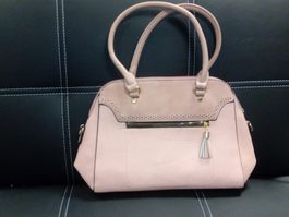 Elegante hellpinkfarbene Tasche Marke: SARA MODA