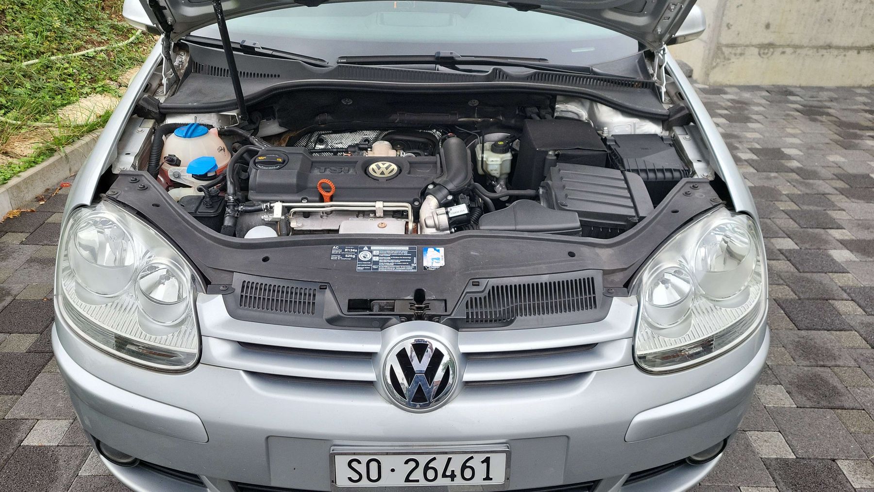 VW Automobili: VW Golf Limousine grau mit MFK – Usato da Erlinsbach SO venduto da senthil062 1