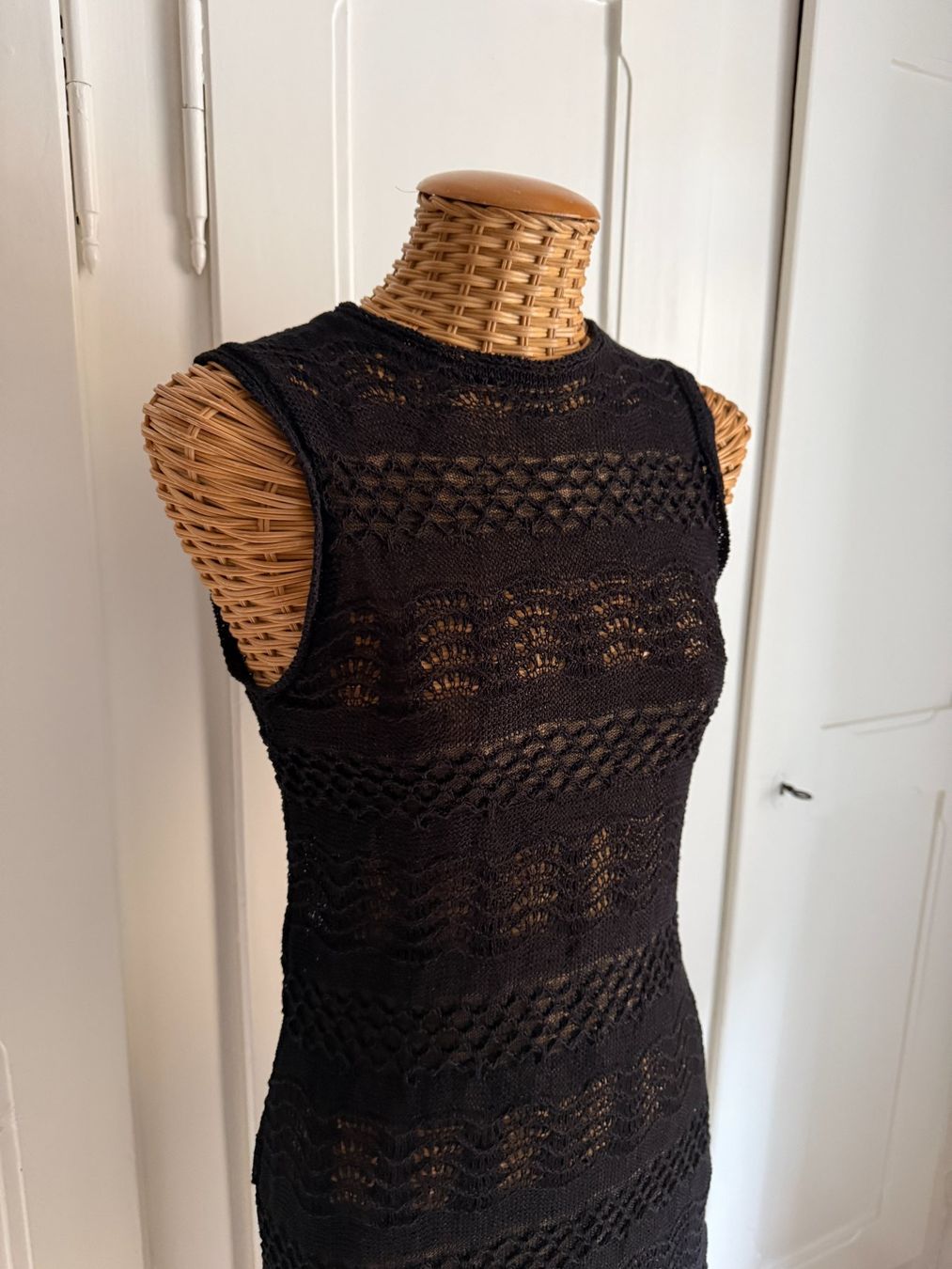 Vestiti: RESERVED - Strickkleid schwarz S – Usato da Zürich venduto da Diazaio 1