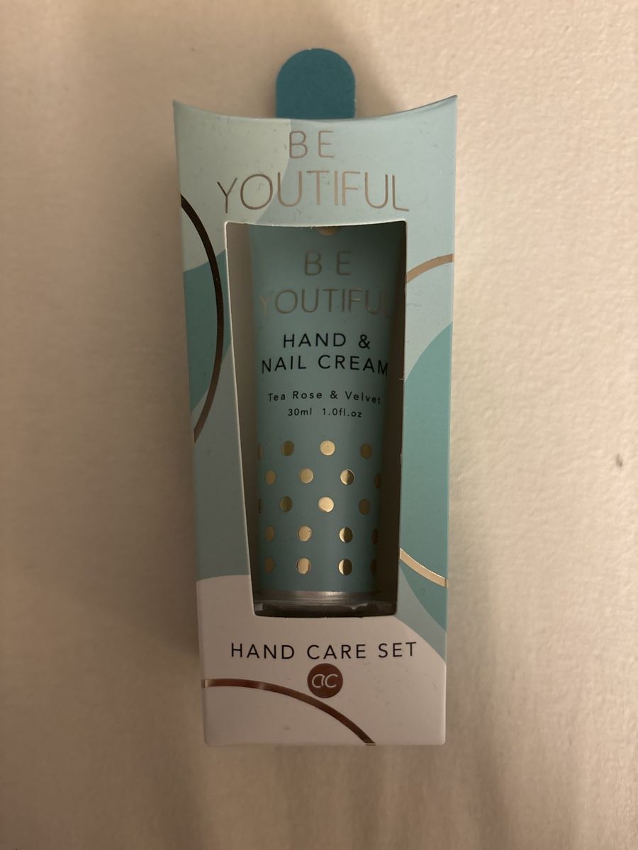 Pflegeprodukte: Handcare Set: Nagelfeile + Handcreme – Neu und originalverpackt aus Basel von anna123456789