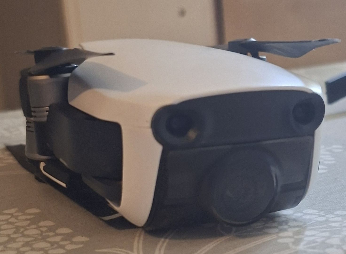 DJI RC Kits de montage: Drone DJI MAVIC AIR avec 4 batterie – D'occasion à Tavannes par Yann333 1