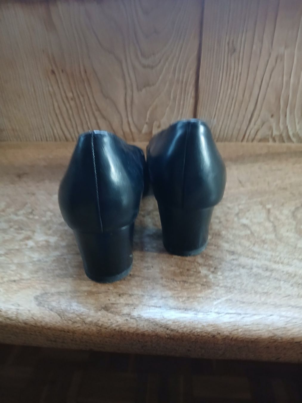Scarpe da donna: Schwarzer Damenschuh – Usato da Boswil venduto da Aludo 2