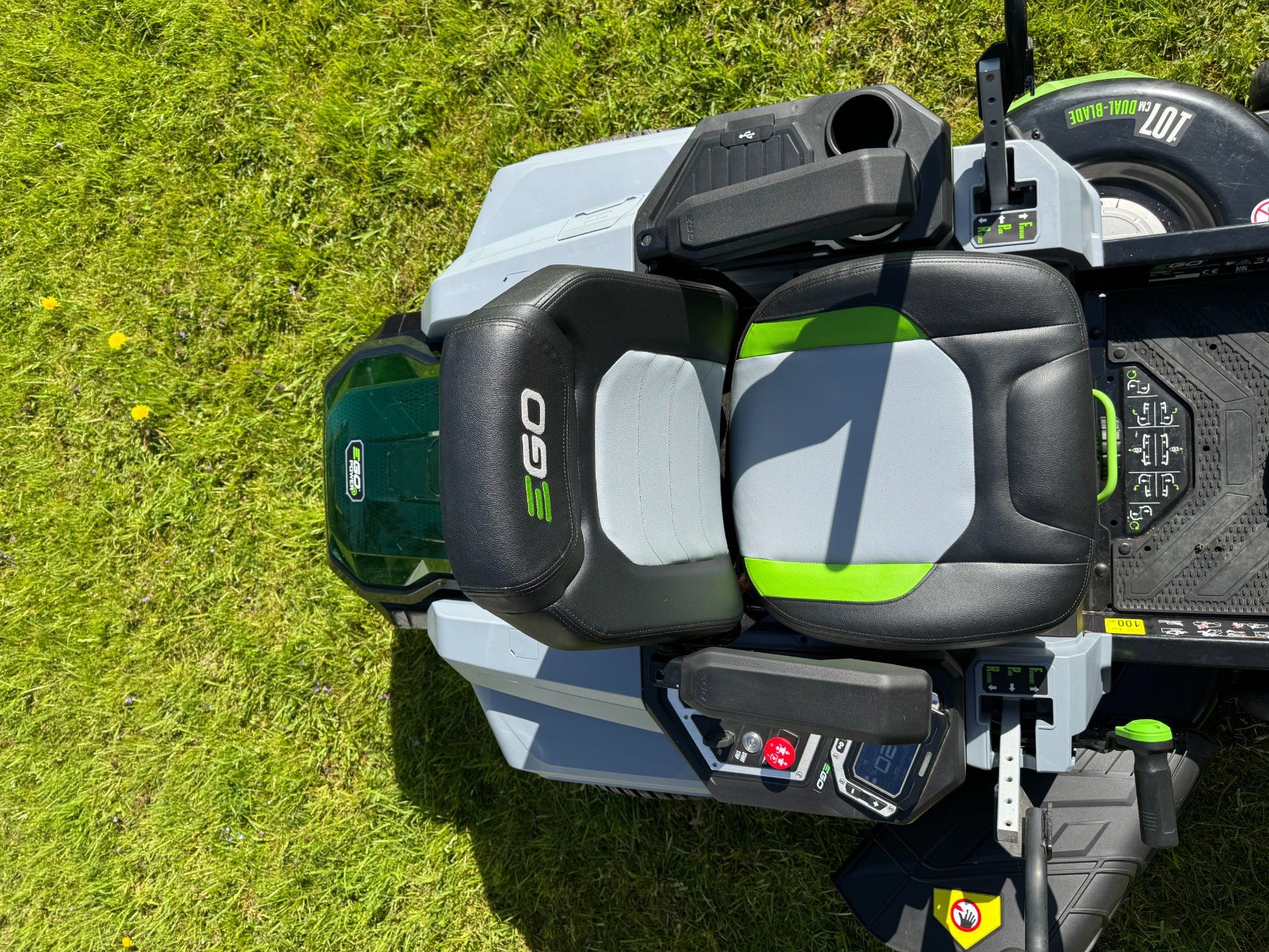 Ego Rasenmäher: Ego Z6 Aufsitz-Rasenmäher Zero Turn 100% Elektro – Gebraucht aus Chevroux von tr7_hp65 5