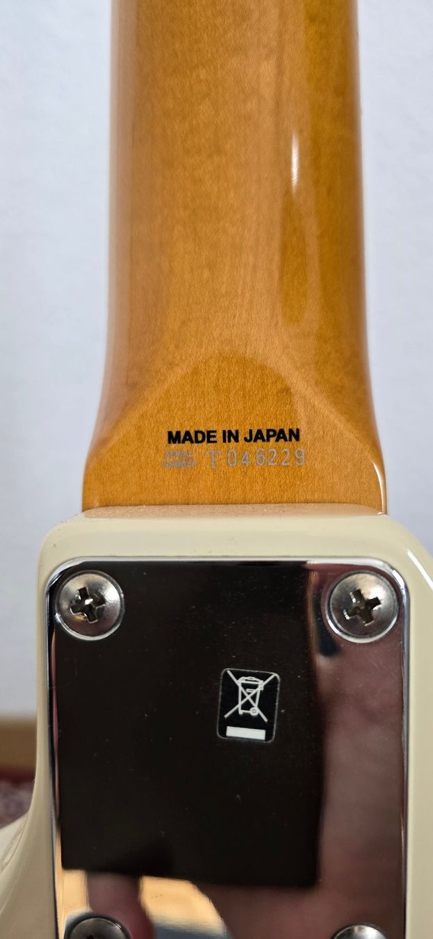 Fender Musikinstrumente: Fender 2008 Mustang Bass MIJ – Gebraucht aus Meilen von Roobiedoobie 4