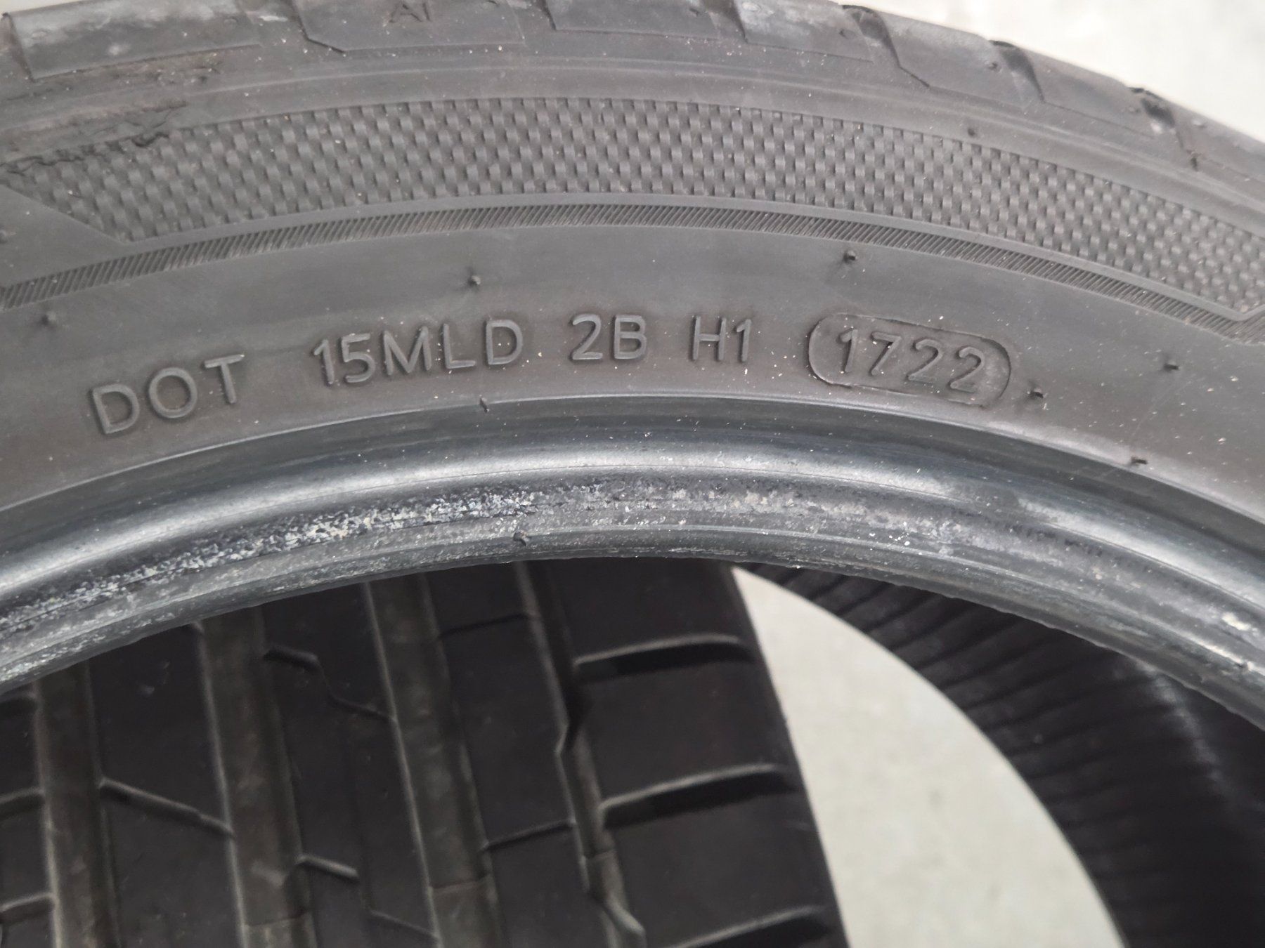 Pneumatici & Ruote complete: 255 / 40 ZR 19  Hankook – Usato da Fischbach-Göslikon venduto da Emanuel.Bardhi 4