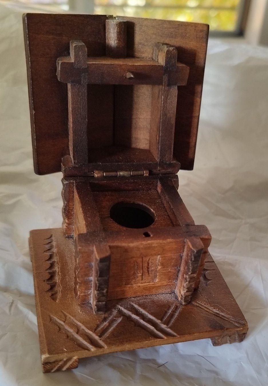 Articoli in legno: Holz Chalet Dose - Handarbeit - Vintage – Usato da Walkringen venduto da ani_6bgd 3