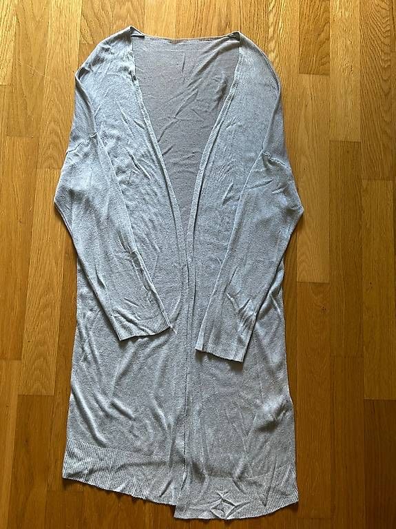 Jacken: Langer Grauer Strick-Cardigan – Gebraucht aus Zürich von Kascha.B. 4