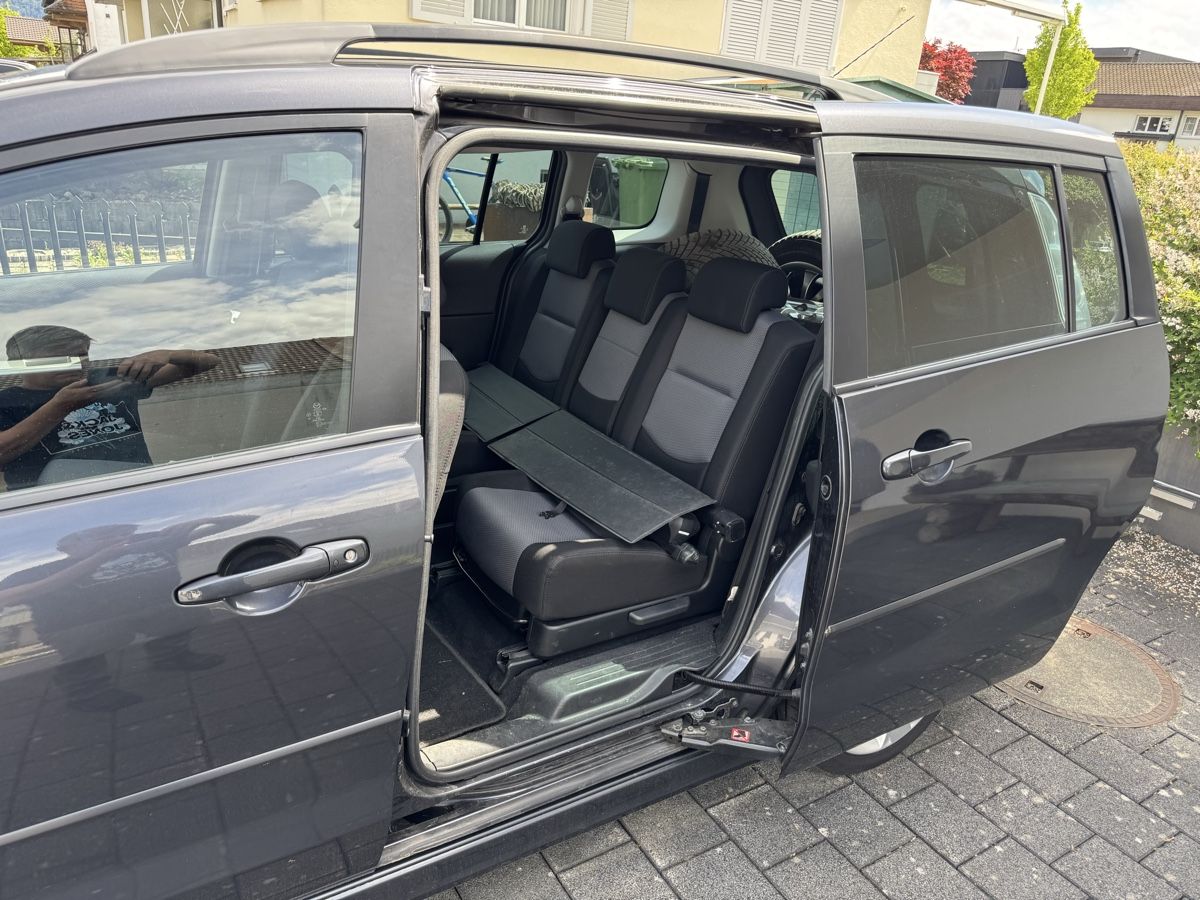 Mazda Autos: Mazda 5 2.0D | 7 Plätzer | Sommer- & Winterrreifen | 177012k – Gebraucht aus Kriessern von Baggerbueb 4