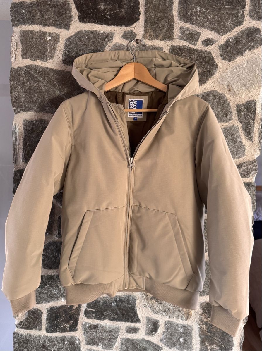 Jack & Jones Jacken & Mäntel: Jack & Jones Winterjacke mit Kapuze Gr. 152 – Gebraucht aus Buchs SG von Scheni71