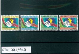 GUINEA 4 BRIEFMARKEN POSTUNION