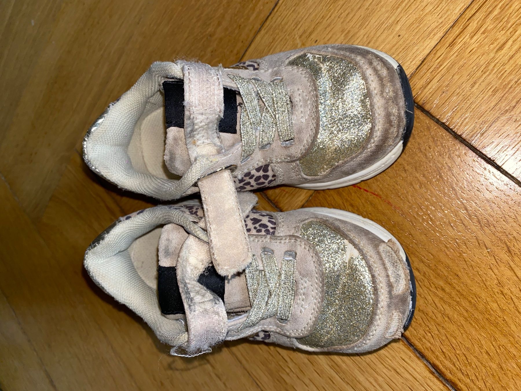 Scarpe per ragazze: Turnschuhe Gr. 23 – Usato da Bern venduto da Elisa64 3