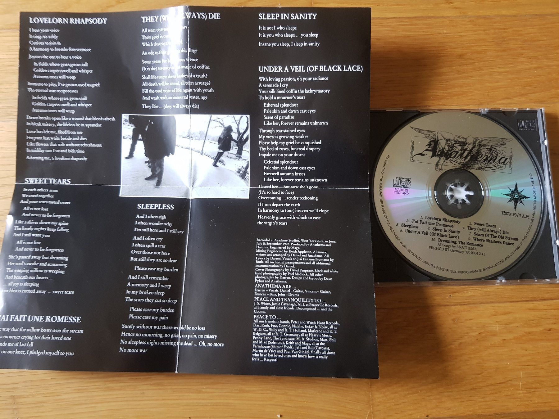 CD: ANATHEMA - SERENADES - 1ST PRESS – Usato da Martigny venduto da yan_7tnz 2