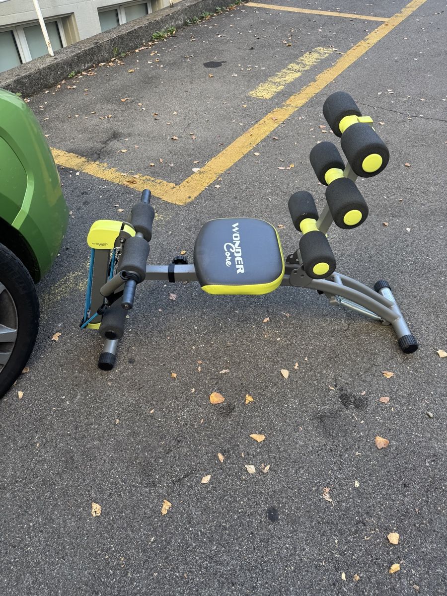 Hometrainer: Wonder Core Trainingsgerät Bauchtrainer gebraucht – Usato da winterthur venduto da Magnum03 2