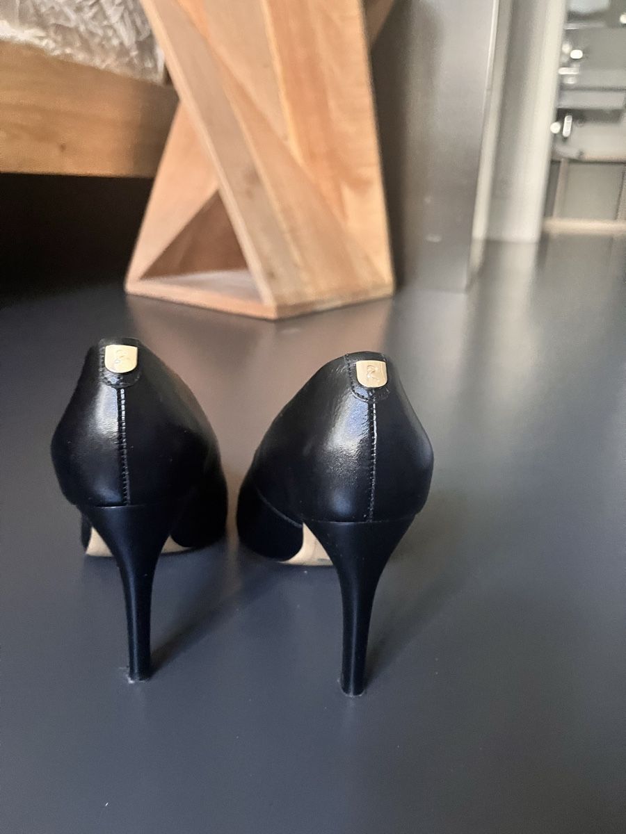 Scarpe da donna: Echtleder Pumps, Schwarz, Gr. 35 – Usato da Küssnacht am Rigi venduto da lus_g9xw 5
