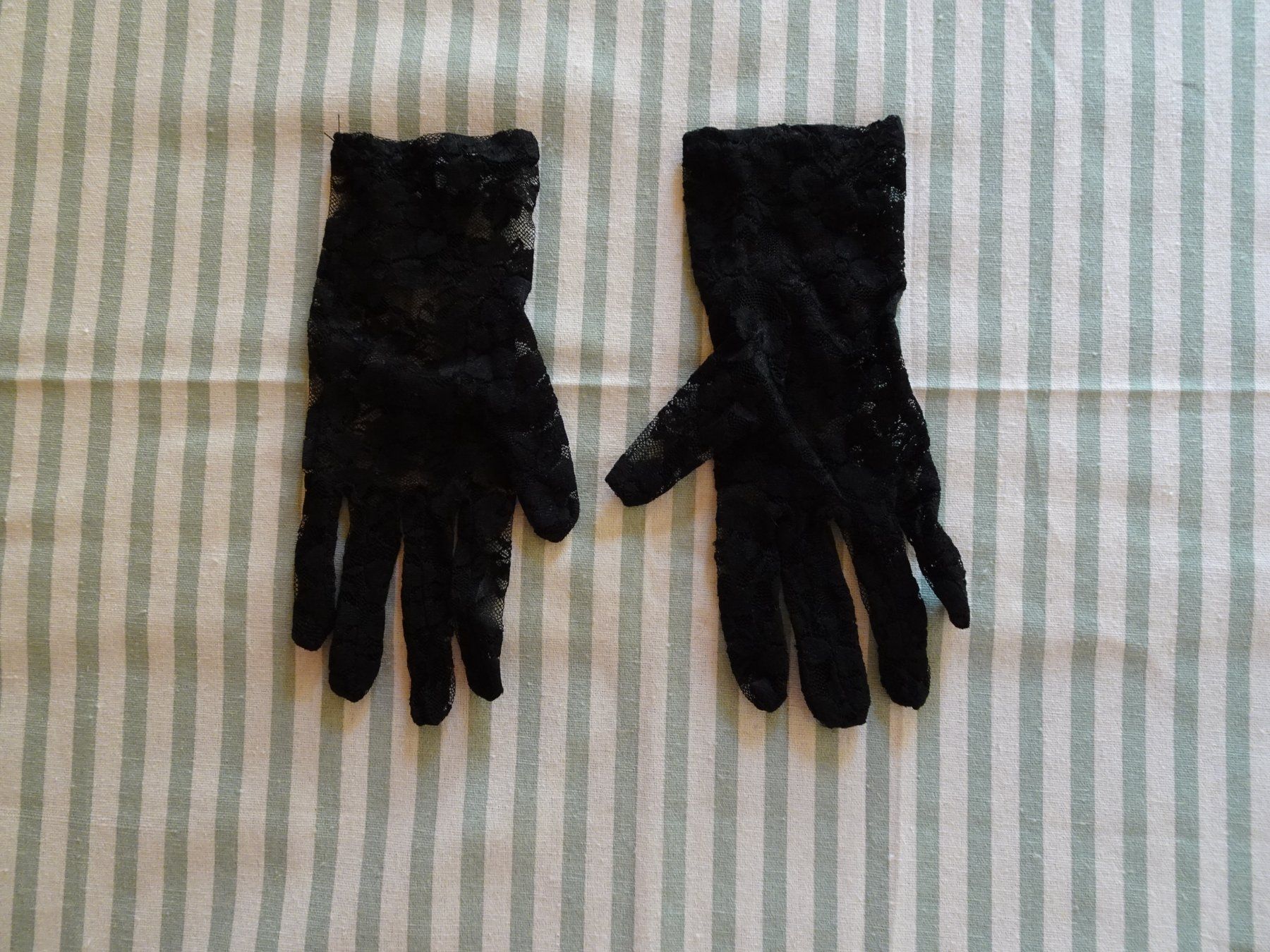 Guanti & manicotti: Handschuhe schwarz aus Spitze - 260419 – Usato da Küssnacht am Rigi venduto da Pidu5 1