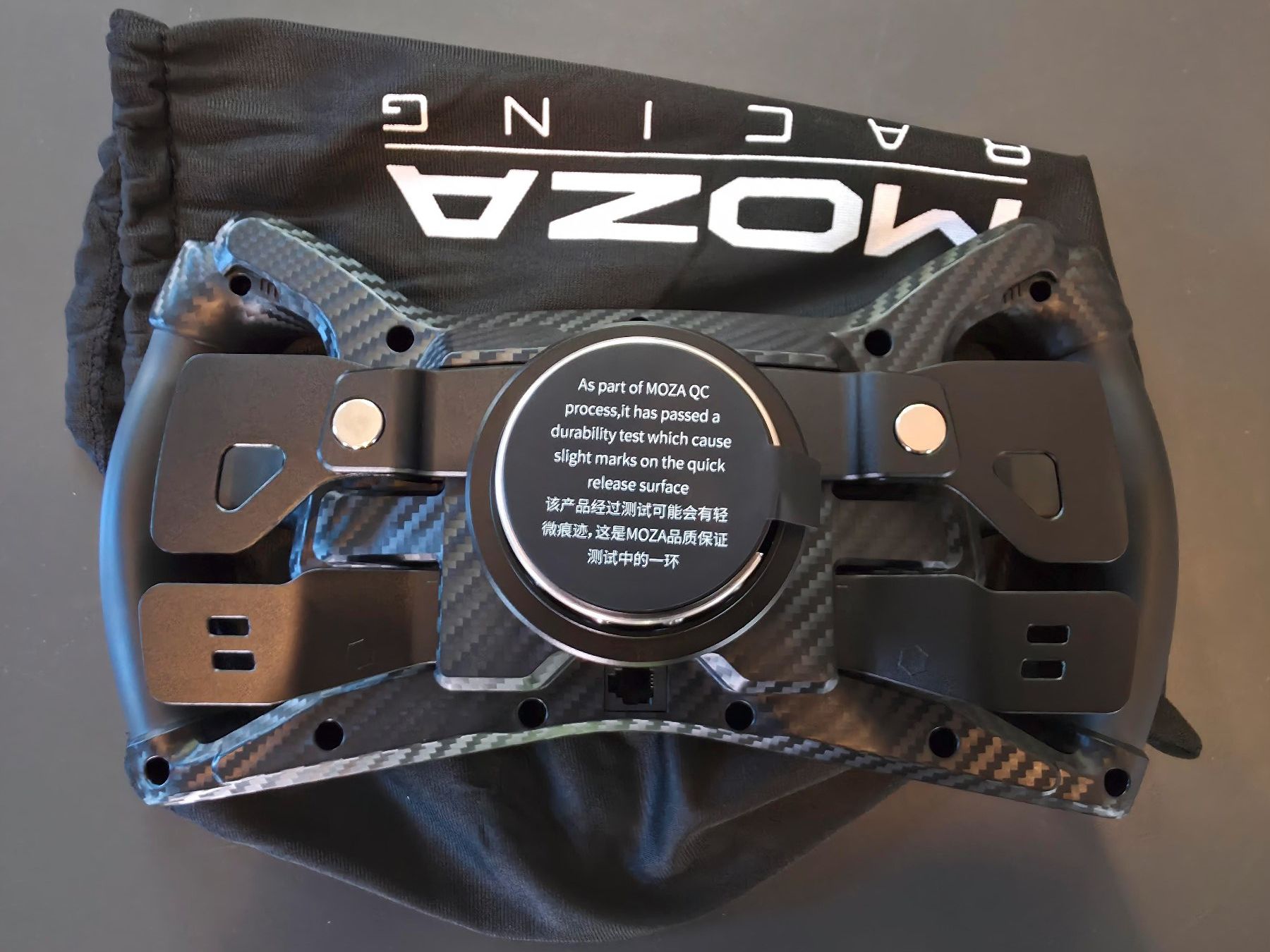 Moza Racing Manettes: Moza R9 V3 Wheelbase + Moza KS Steering Wheel – Neuf avec emballage d'origine à Bonstetten par Terjetm 4