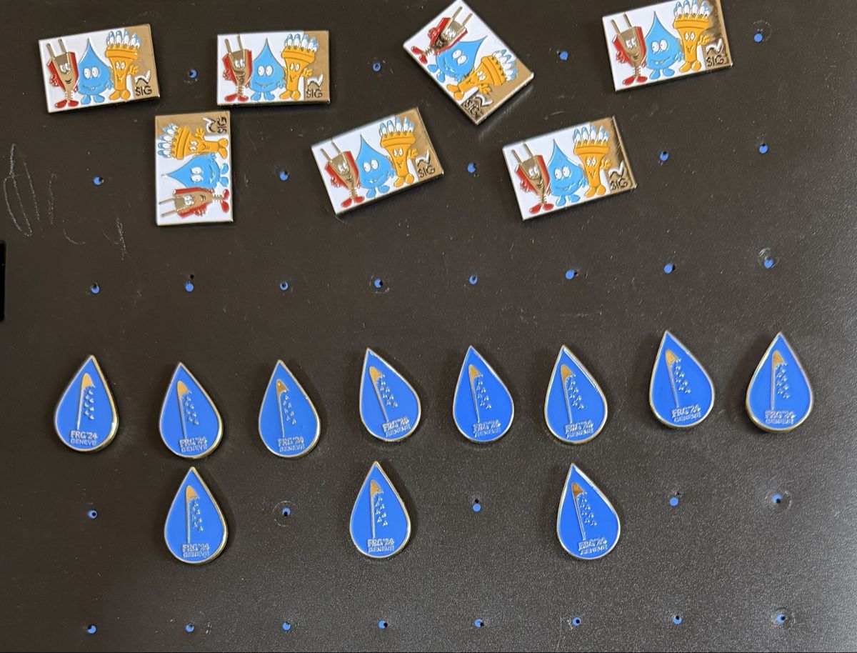 Plaketten & Abzeichen: Divers Pin’s – Gebraucht aus Genève von AS27 1