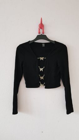 Crop top noir, taille M, détail papillon