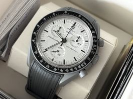 Swatch Moonswatch with 2 bracelets
