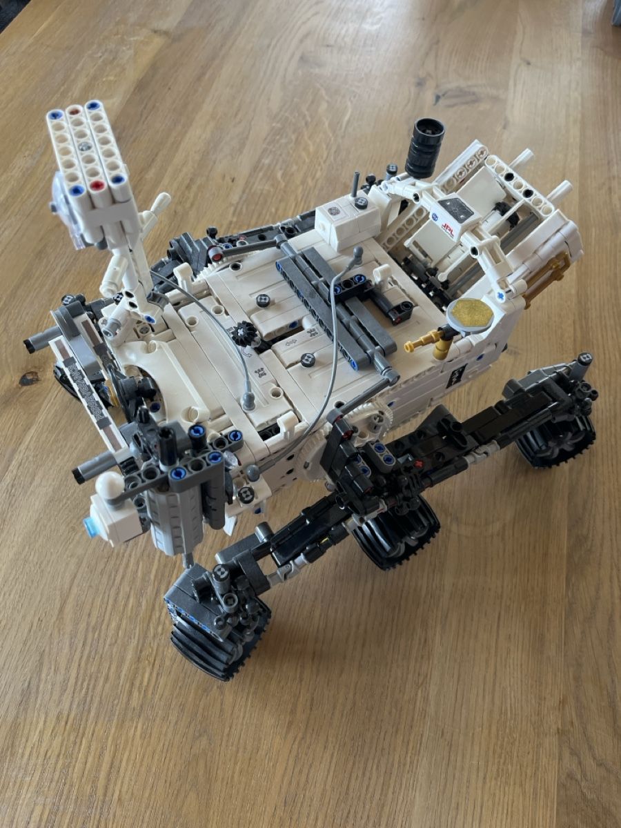 Lego Spielzeuge: LEGO Technic Mars Rover Perseverance Modell aufgebaut – Gebraucht aus Nuglar von yve_8zdn