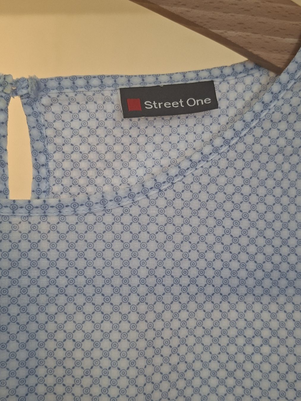 Blusen: Shirtbluse Street One Gr.36 – Gebraucht aus Sumiswald von Cicco02 1