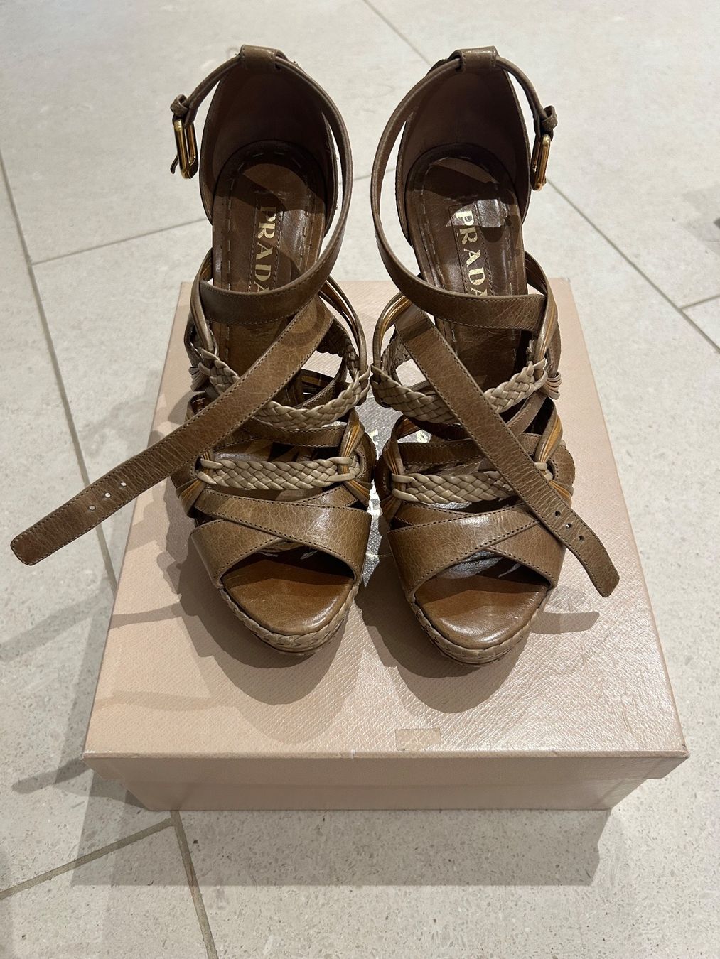 Prada Damenschuhe: Prada High Heel – Gebraucht aus Küsnacht von emch125 3