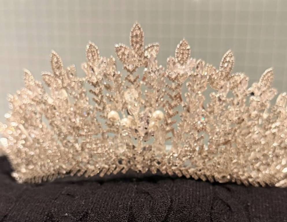 Accessori per capelli: Prinzessinen Krone mit Perlen – Usato da Glattbrugg venduto da mir_vx2c 1