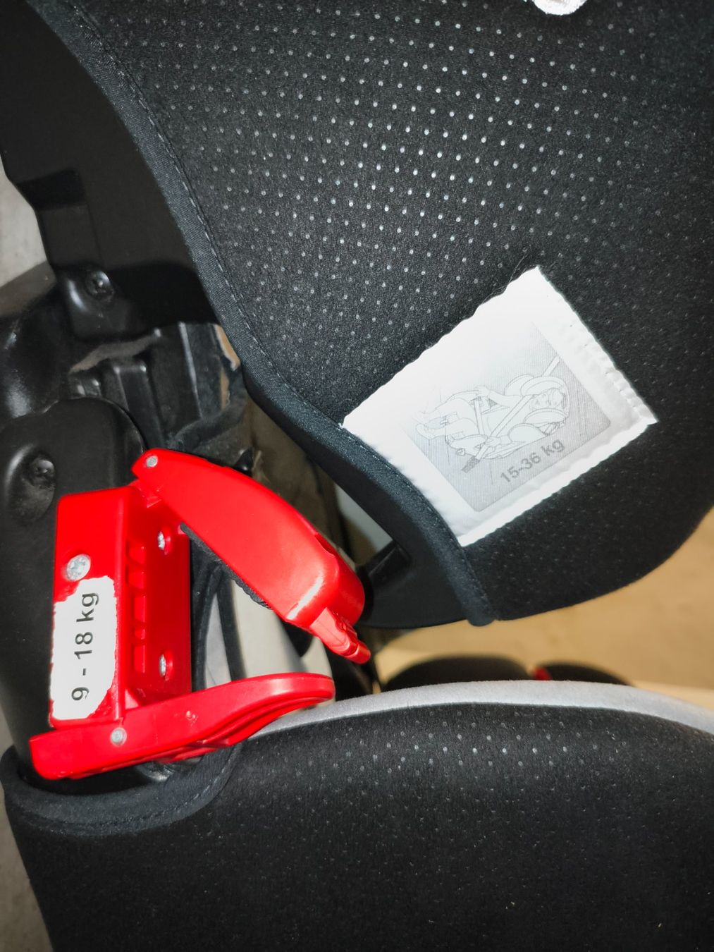 Recaro Sièges auto: Recaro Autokindersitz – D'occasion à Bern par surfpr0 5