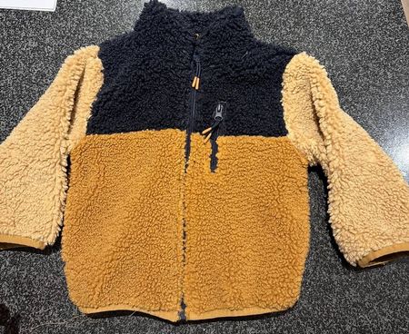 H&M Jacke aus Teddyfleece - 92