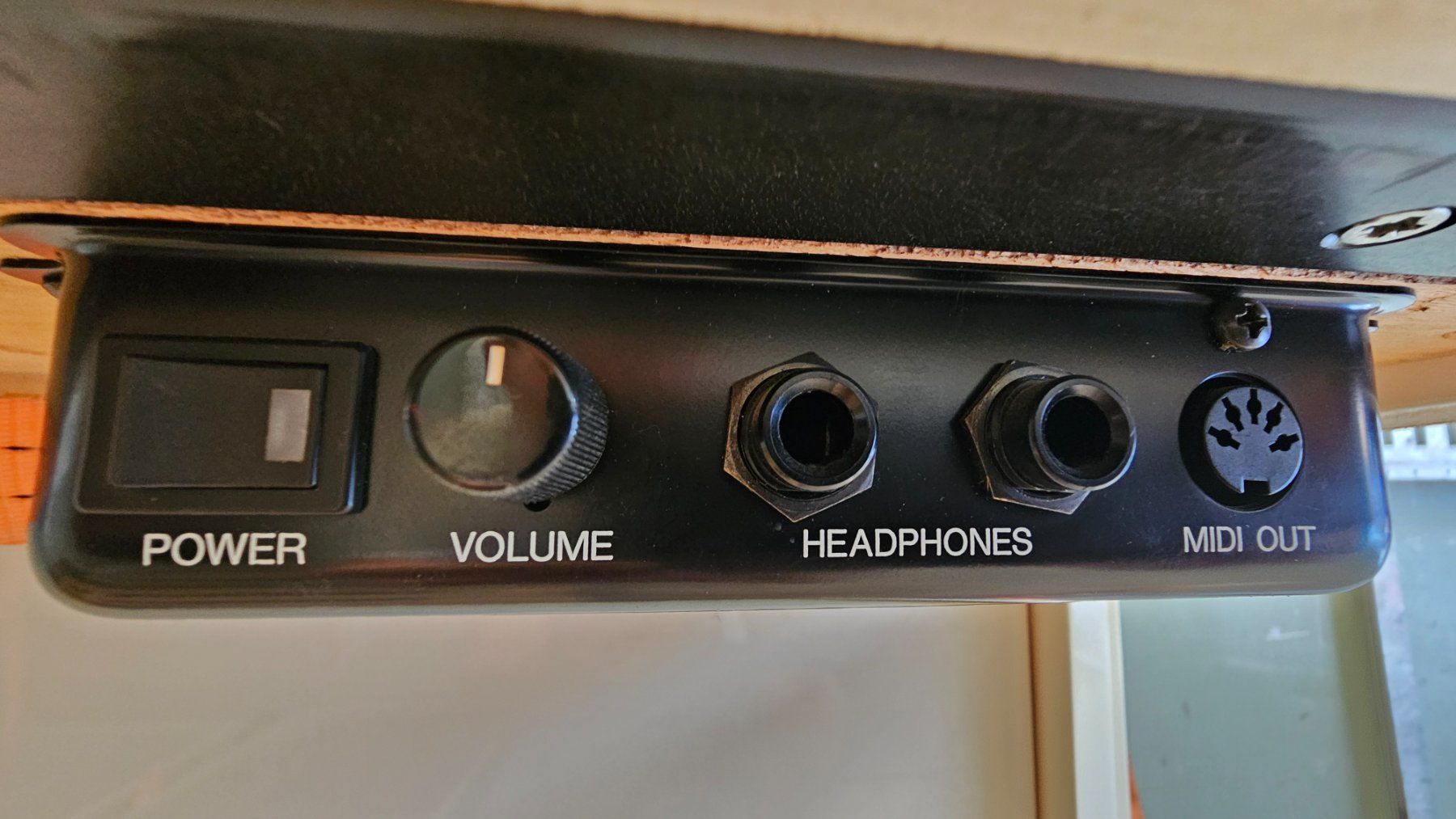 Yamaha Strumenti musicali: YAMAHA MP80N Akustik Klavier Weiss – Usato da Diessenhofen venduto da Osio 6
