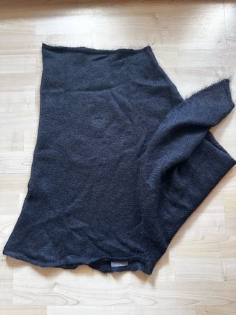 Maimai – Grande écharpe / étole en maille noire