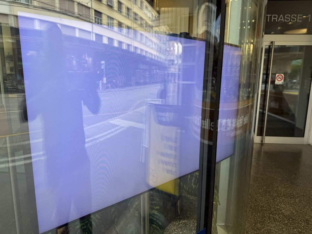 Monitore: Samsung werbe Display – Gebraucht aus Bern von Belli03