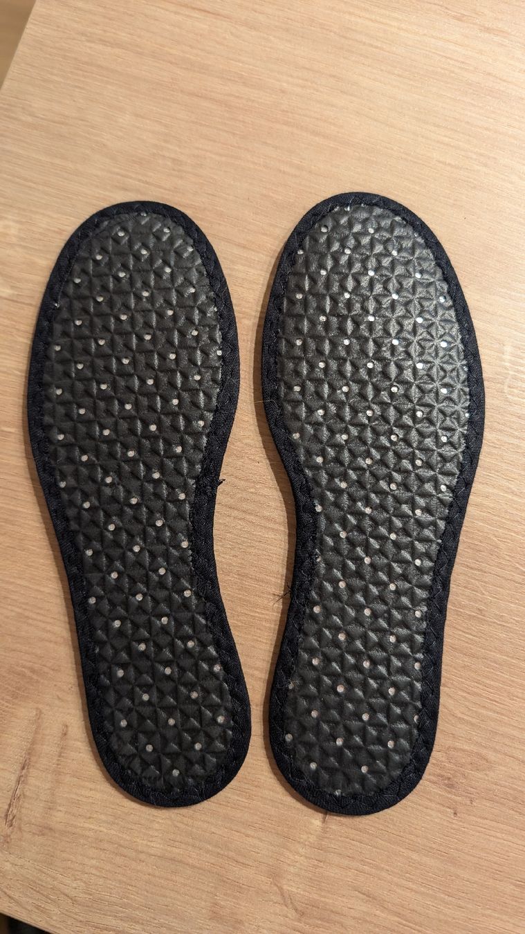 Scarpe per ragazzi: wärmesohle gr 32 neu – Nuovo (secondo la descrizione) da Busswil BE venduto da Binchenbeetli 1