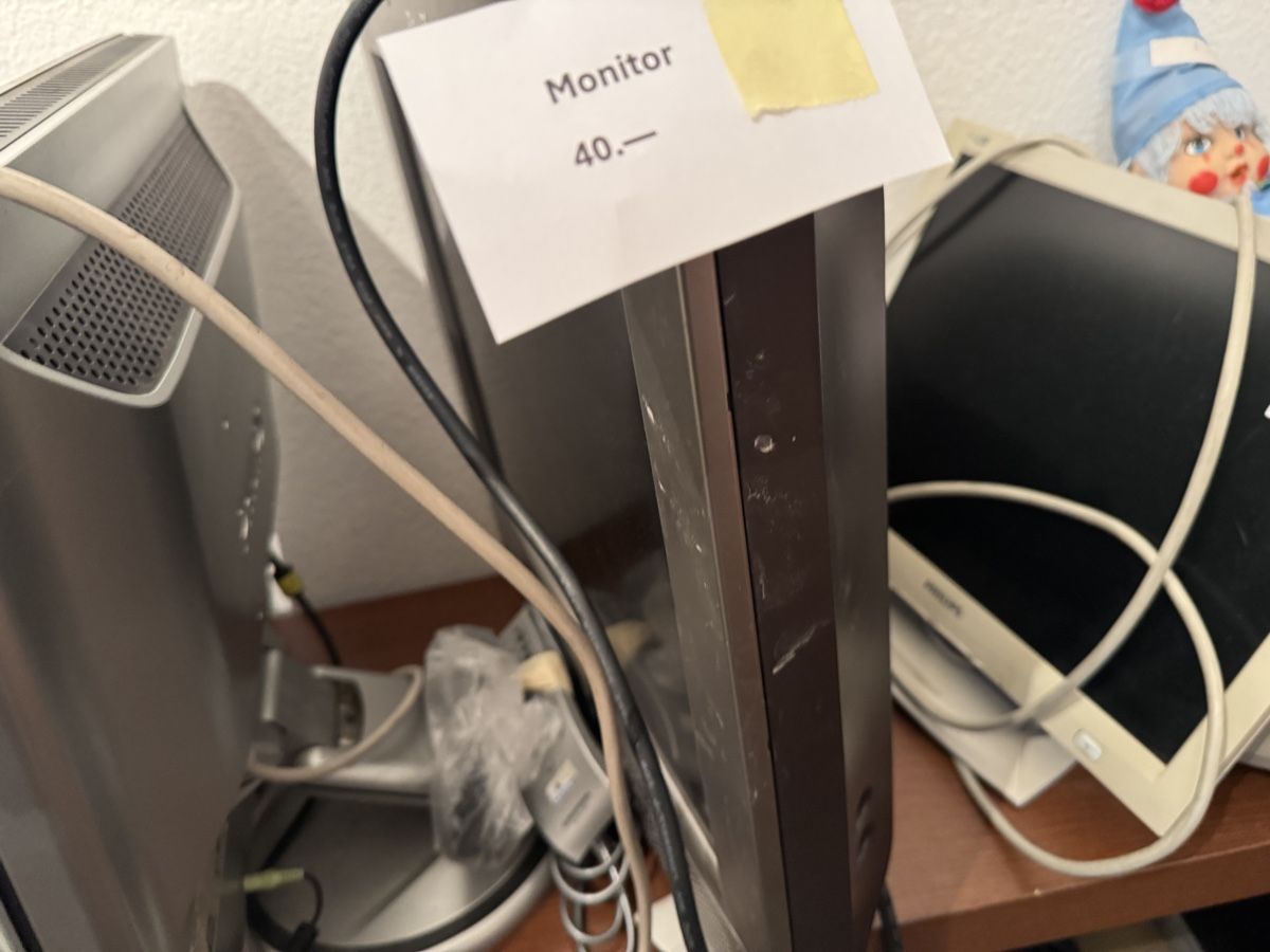 Monitore: Monitor Konvolut – Gebraucht aus Basel von sch_9g6x 5
