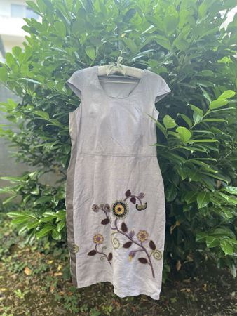 Linen Kleid mit Blumen, gross S